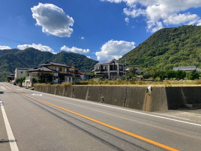 【新着物件】高松市国分寺町売り土地　約419坪　590万円