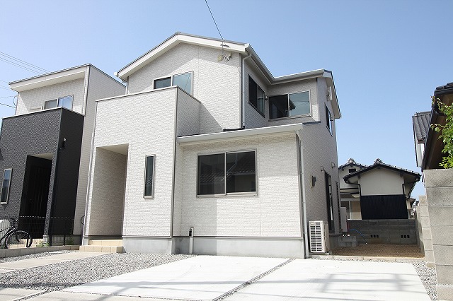 【新着物件】高松市東山崎町借家　1,880万円