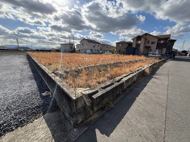【新着物件】高松市春日町 160坪の売り土地 1750万円